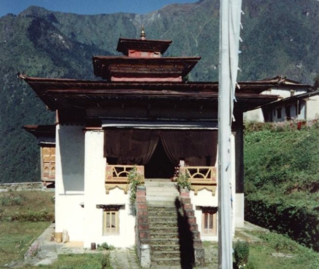 Bakong Gompa ( Bakang / Bakhang / Bakangghyang / Bhakhani ) in the Helambu District