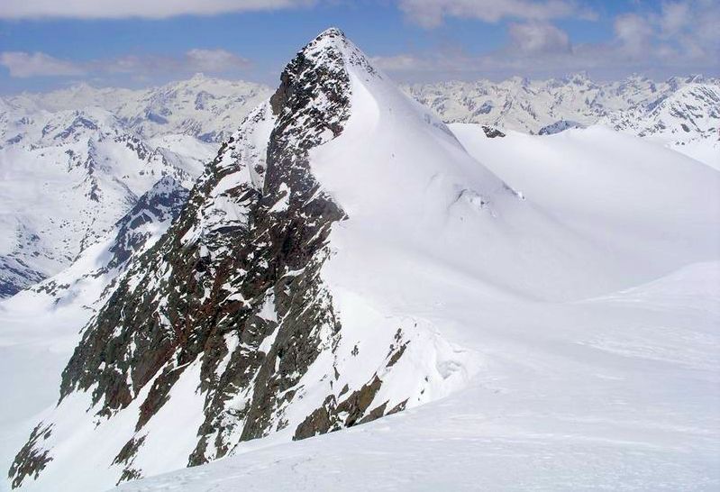 Zuckerhutl from Wilder Pfaff in the Stubai Alps