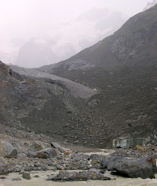 Piz Bernina ( 4049 metres ) in the Italian Alps