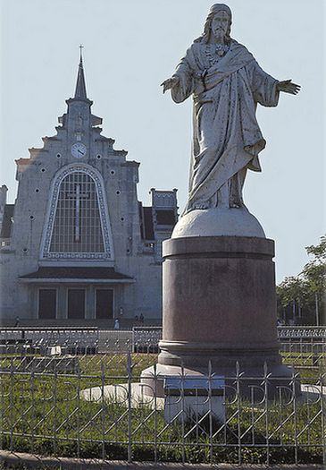 Notre Dame Cathedral ( Dong Chua Cuu The ) in Hue