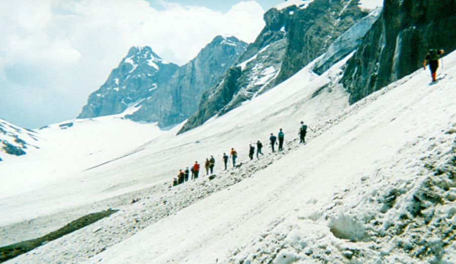 Approaching the Lotschen Pass