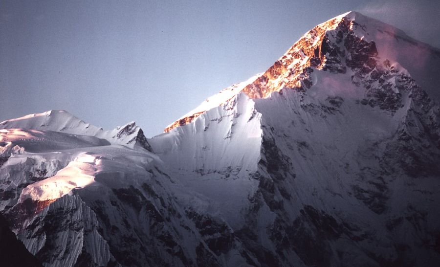 Sunrise on Cho Oyu