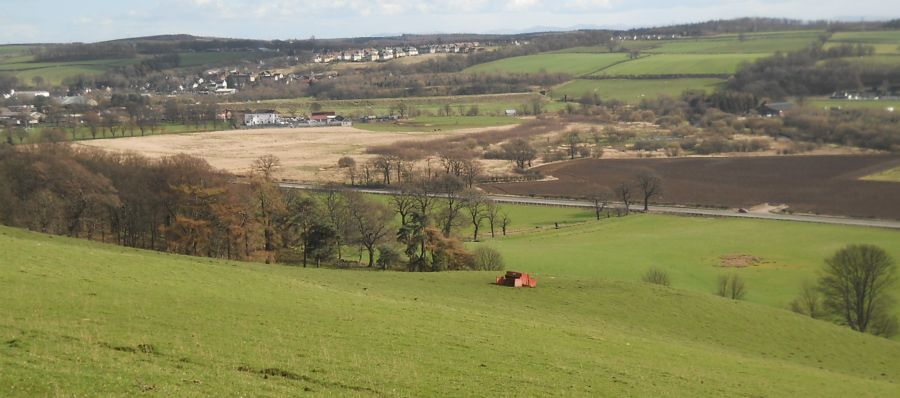 Path from Tillicoultry to Wood Hill Wood