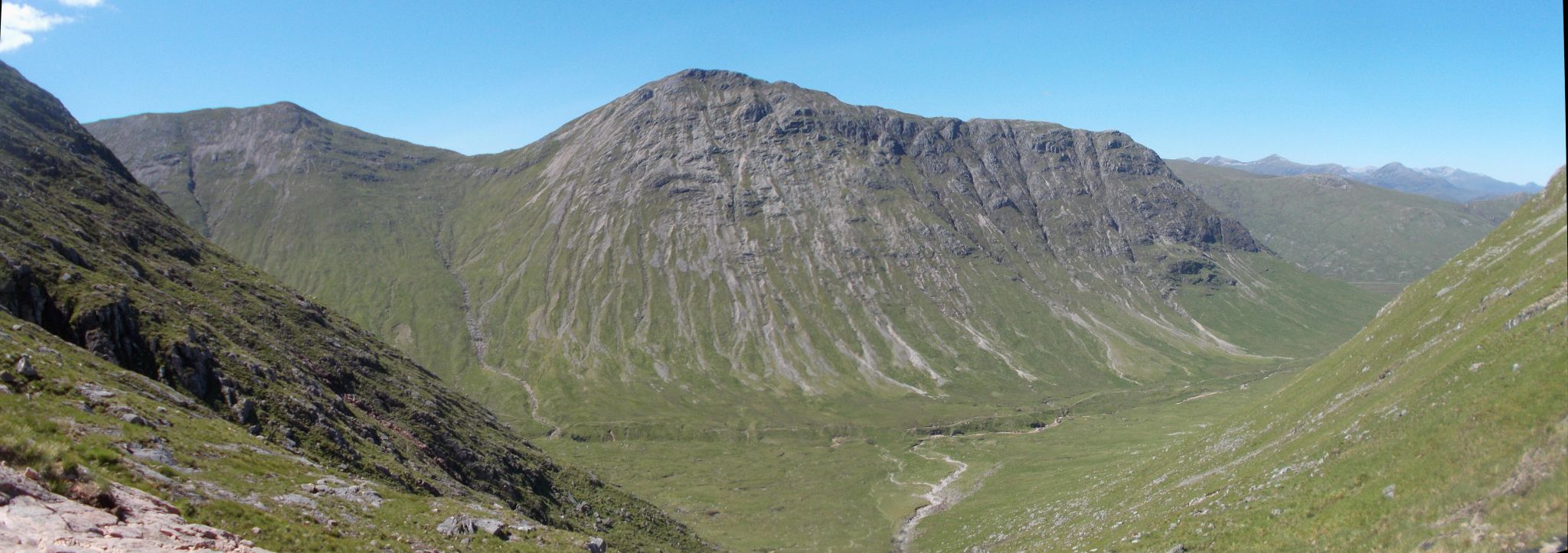 Buachaille Etive Beag above the Lairig Gartain from Buachaille Etive Mor