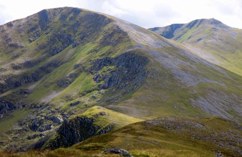 Ascent from Beinn Fhionnlaidh to Carn Eige