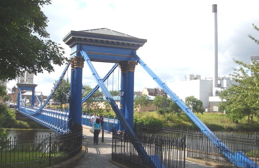 South Portland Street Suspension Bridge across River Clyde in Glasgow