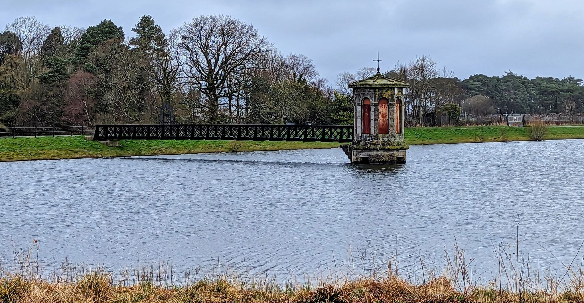 Waulkmill Glen Reservoir