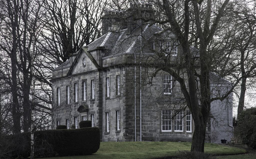 Balgray House adjacent to Balgray Reservoir and Dams to Darnley Country Park