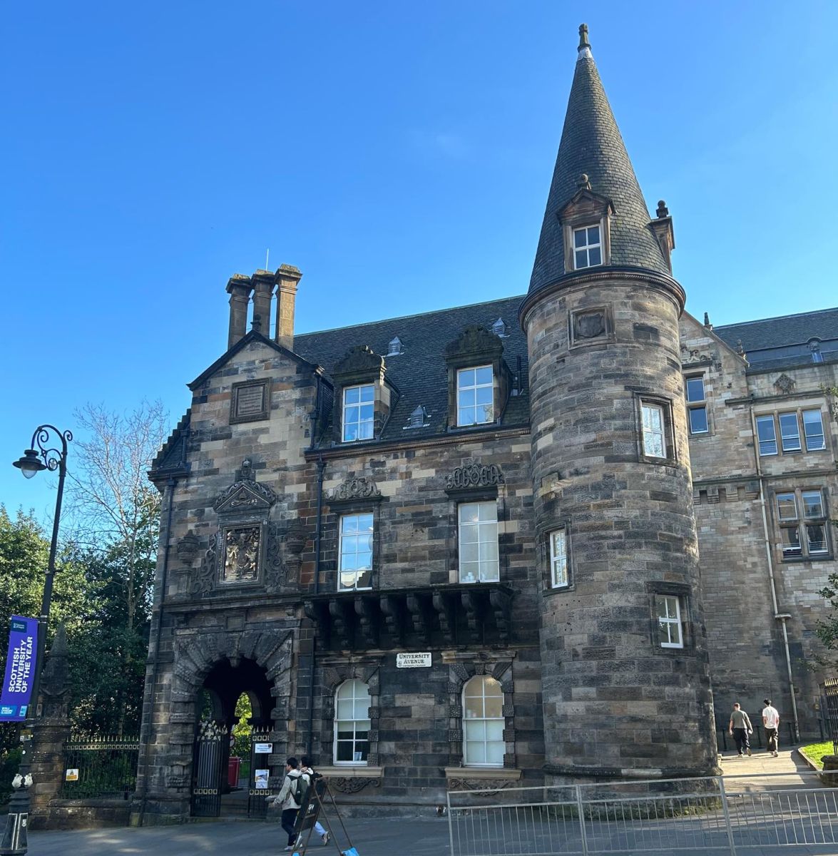 Pearce Lodge - Gatehouse at Glasgow University