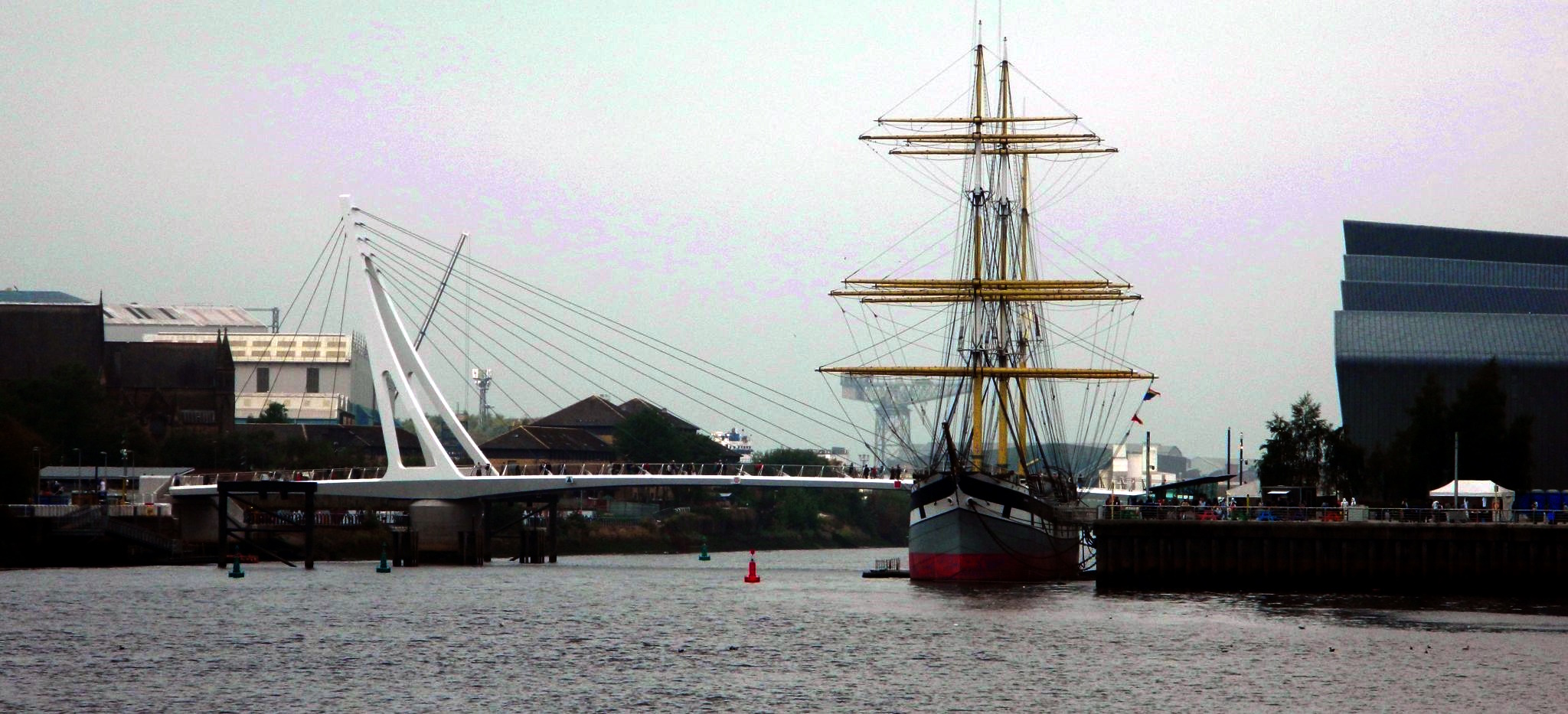 Bridge over River Clyde  and the "Tall Ship" Glenlee