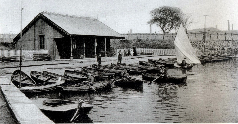 Crosshill Boating Pond