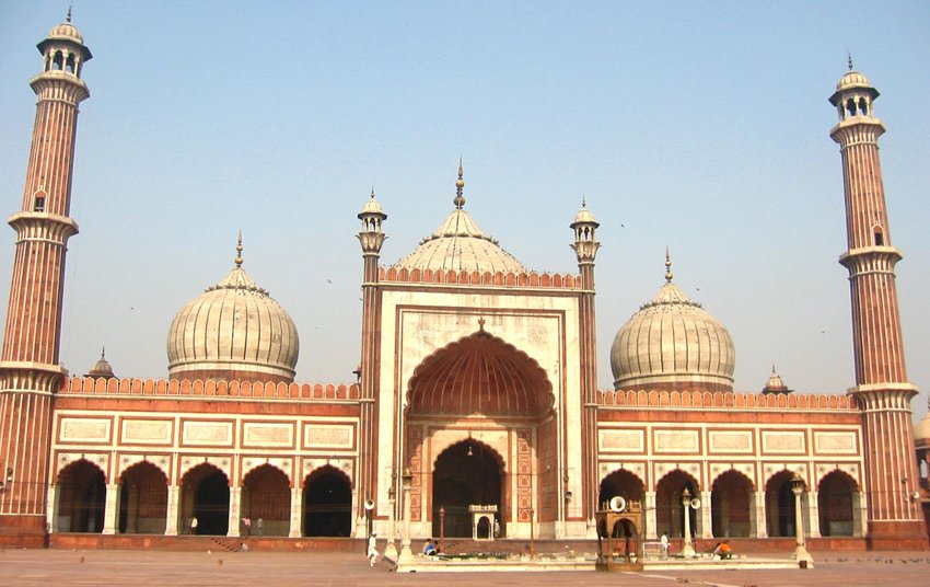 Masjid-i-Jahan Numa known as Jama Masjid ( Friday Mosque ) in Delhi